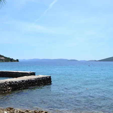 Prázdninový dům Holiday Smilja Vir